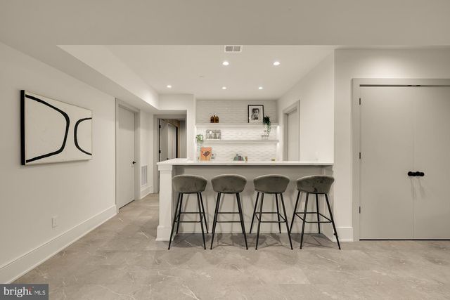 5828 TANGLEWOOD DR, Bethesda, MD 20817