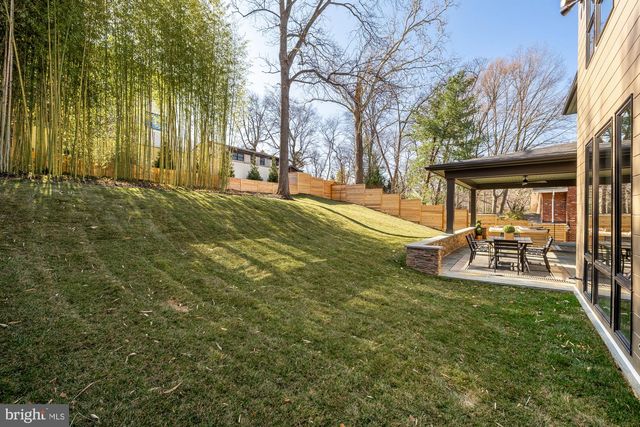 5828 TANGLEWOOD DR, Bethesda, MD 20817