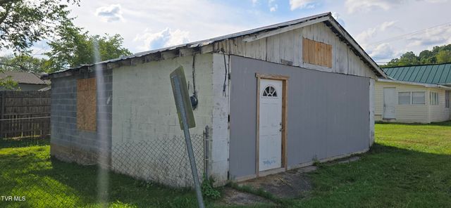 3137 Bloomingdale Road, Kingsport, TN 37660