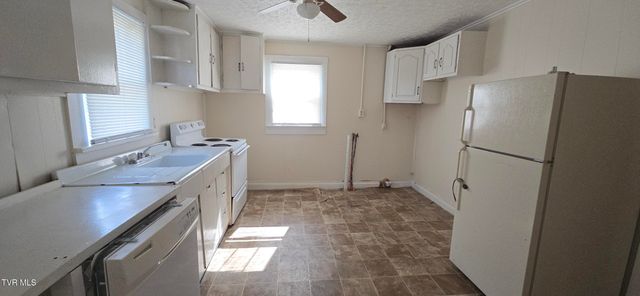 3137 Bloomingdale Road, Kingsport, TN 37660