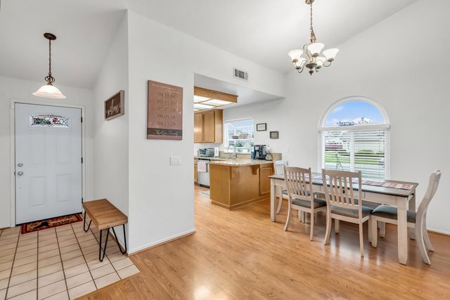 323 Emerald Oak Dr, Galt, CA 95632