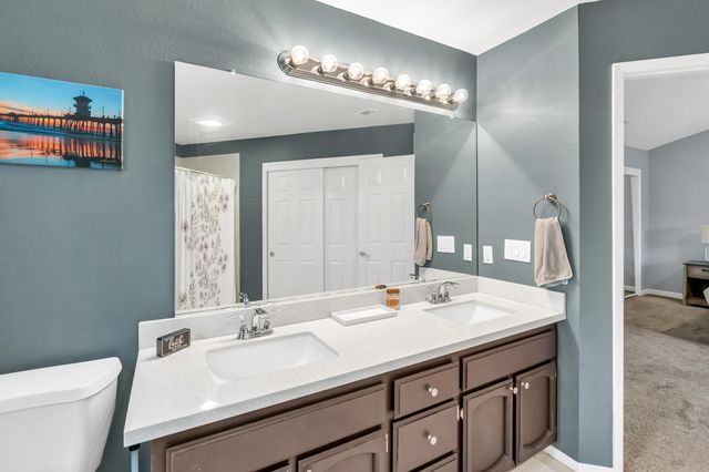 323 Emerald Oak Dr, Galt, CA 95632