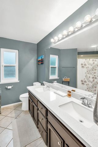 323 Emerald Oak Dr, Galt, CA 95632