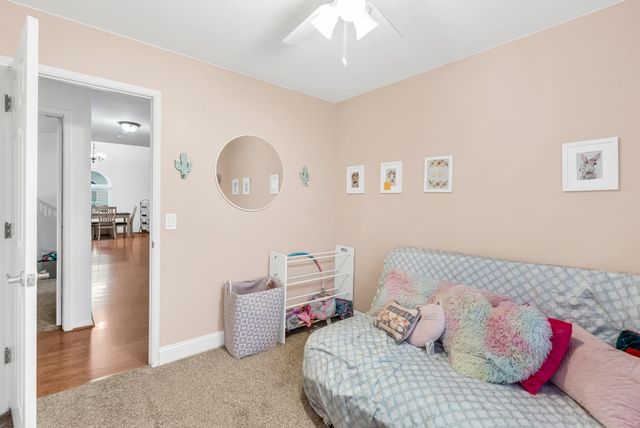 323 Emerald Oak Dr, Galt, CA 95632