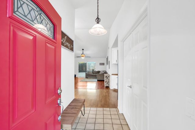 323 Emerald Oak Dr, Galt, CA 95632