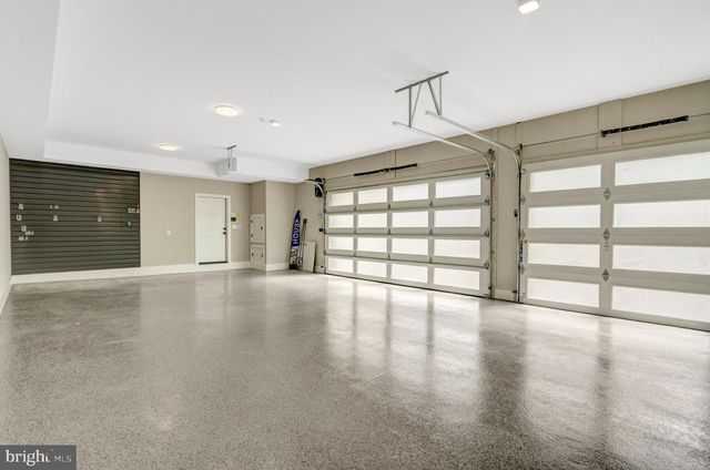 7400 CHURCHILL RD, Mclean, VA 22101