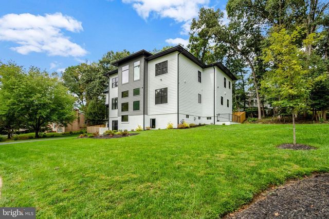 7400 CHURCHILL RD, Mclean, VA 22101