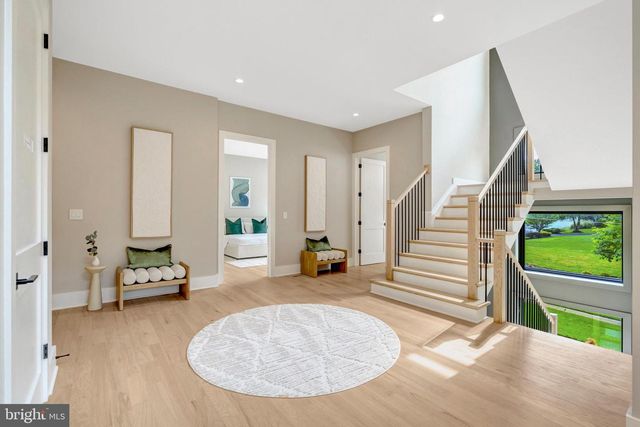 7400 CHURCHILL RD, Mclean, VA 22101