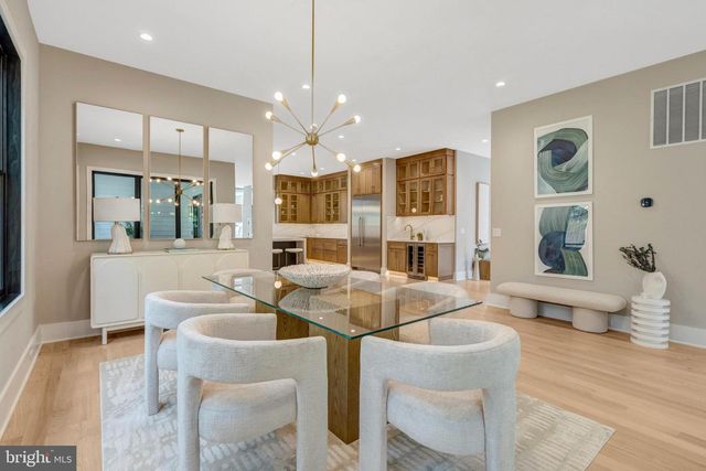 7400 CHURCHILL RD, Mclean, VA 22101