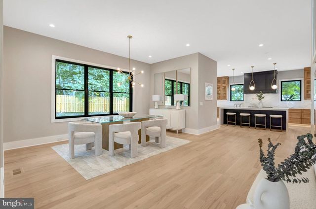 7400 CHURCHILL RD, Mclean, VA 22101