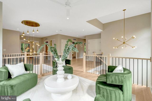 7400 CHURCHILL RD, Mclean, VA 22101