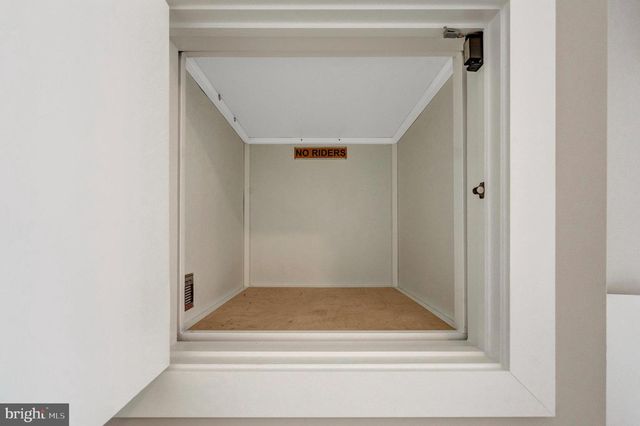 7400 CHURCHILL RD, Mclean, VA 22101