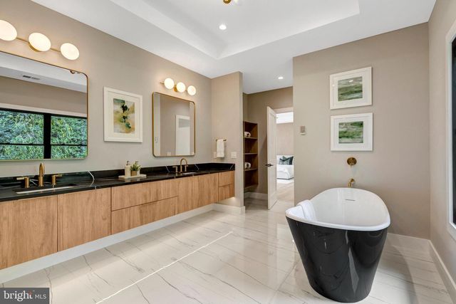 7400 CHURCHILL RD, Mclean, VA 22101