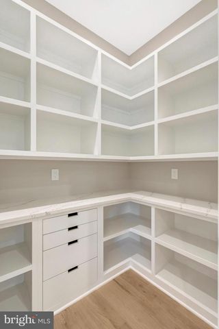 7400 CHURCHILL RD, Mclean, VA 22101