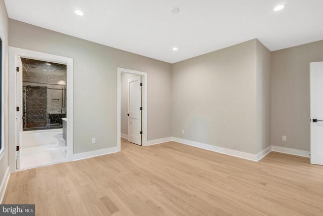 7400 CHURCHILL RD, Mclean, VA 22101