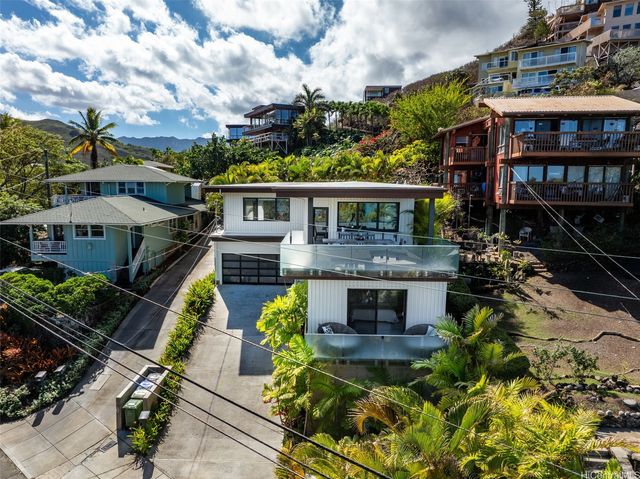 851 Aalapapa Drive, Kailua, HI 96734