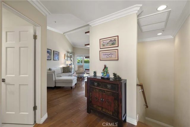 401 Seaward Road 6, Corona Del Mar, CA 92625