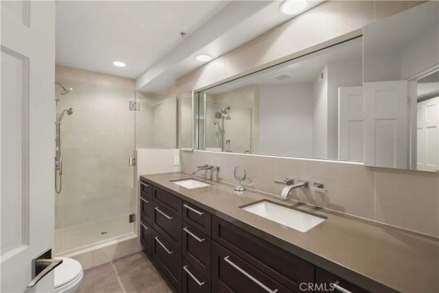 401 Seaward Road 6, Corona Del Mar, CA 92625