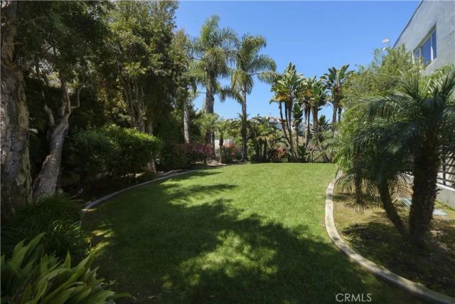 401 Seaward Road 6, Corona Del Mar, CA 92625