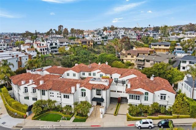 401 Seaward Road 6, Corona Del Mar, CA 92625