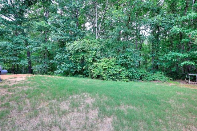 2314 Robin Drive, Loganville, GA 30052