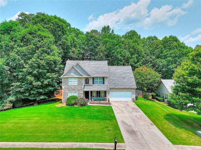 2314 Robin Drive, Loganville, GA 30052