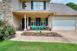 2314 Robin Drive, Loganville, GA 30052