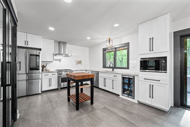 628 Chesterfield Cir, Clarksville, TN 37043