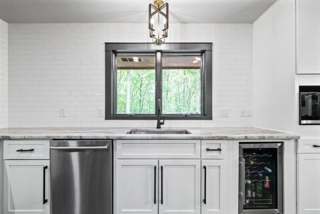 628 Chesterfield Cir, Clarksville, TN 37043