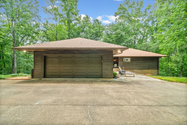 628 Chesterfield Cir, Clarksville, TN 37043