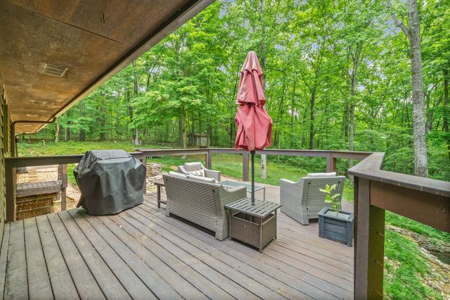 628 Chesterfield Cir, Clarksville, TN 37043