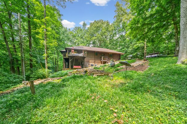 628 Chesterfield Cir, Clarksville, TN 37043