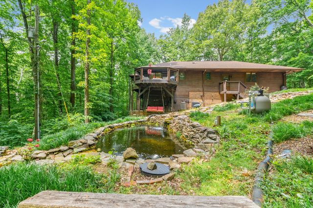628 Chesterfield Cir, Clarksville, TN 37043