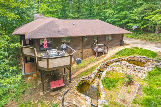 628 Chesterfield Cir, Clarksville, TN 37043