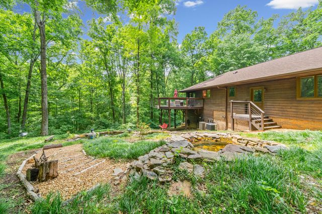 628 Chesterfield Cir, Clarksville, TN 37043