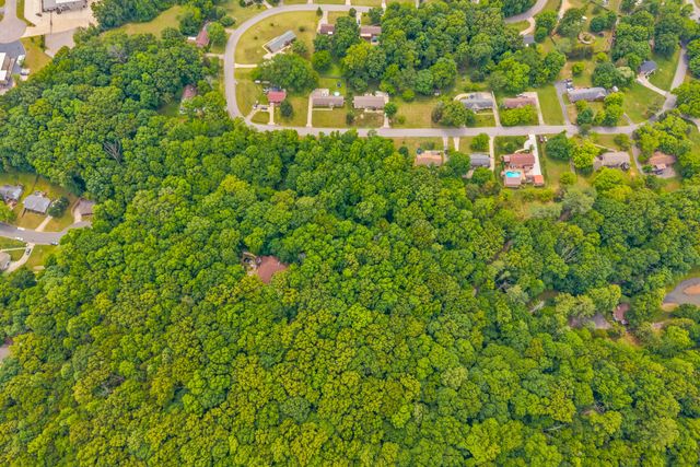 628 Chesterfield Cir, Clarksville, TN 37043