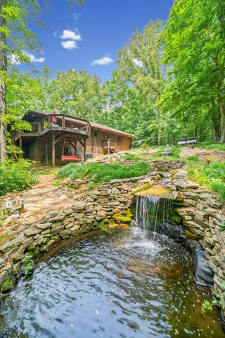 628 Chesterfield Cir, Clarksville, TN 37043