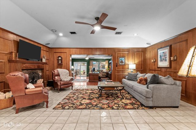 220 Norcross Street, Bossier City, LA 71111