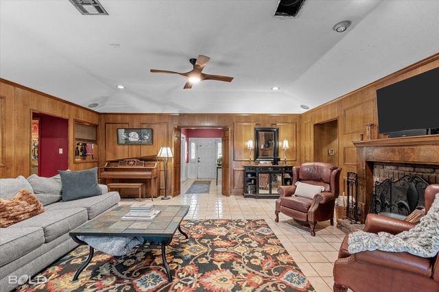 220 Norcross Street, Bossier City, LA 71111