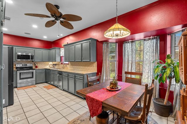 220 Norcross Street, Bossier City, LA 71111