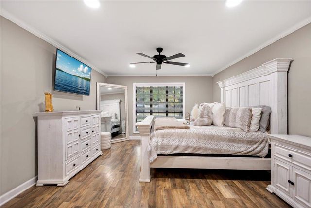 1701 Edgebrook St, Henderson, TX 75652