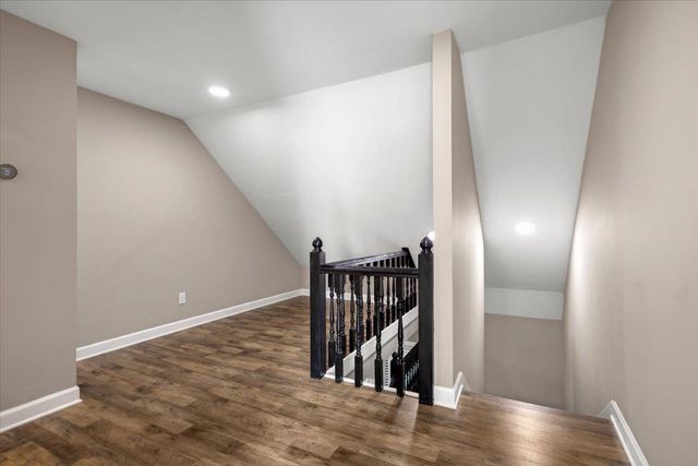 1701 Edgebrook St, Henderson, TX 75652