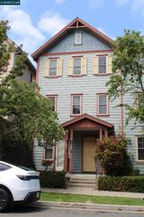 2027 Tsushima St, Hercules, CA 94547