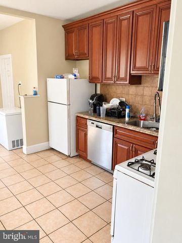 4815 N WARNOCK ST, Philadelphia, PA 19141