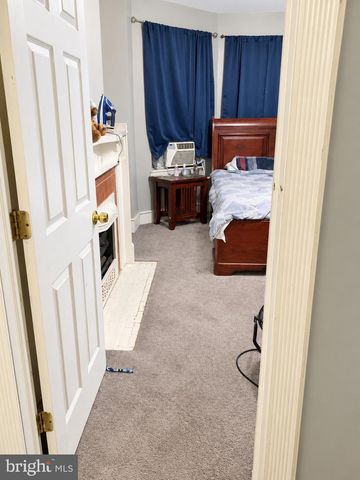 4815 N WARNOCK ST, Philadelphia, PA 19141