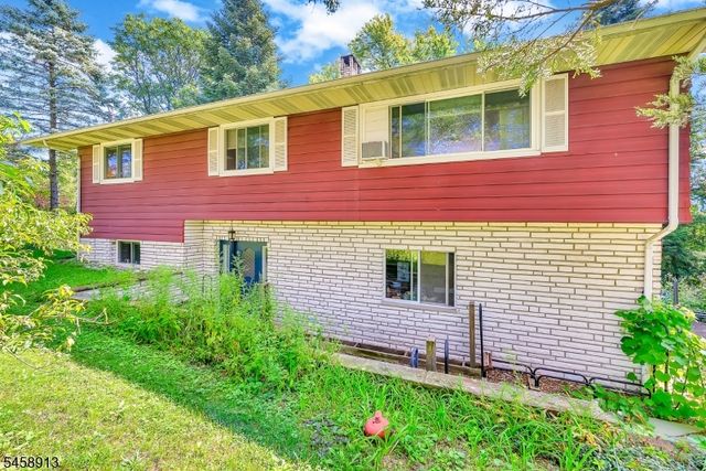 6 Barberry St, Vernon Twp., NJ 07418