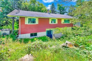 6 Barberry St, Vernon Twp., NJ 07418