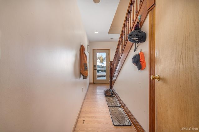 908 N 3rd Street, Marquette, MI 49855