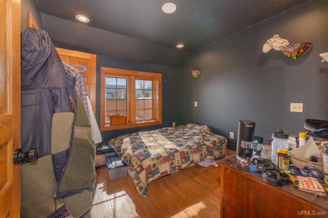 908 N 3rd Street, Marquette, MI 49855