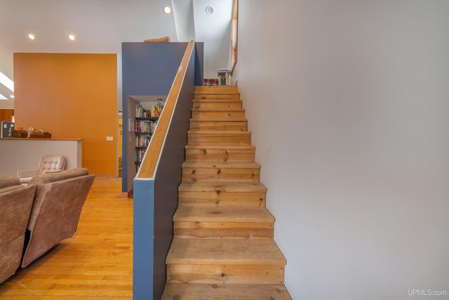 908 N 3rd Street, Marquette, MI 49855